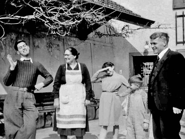 Markus Schweigler, Ruth, Sophie haben Spass um 1948